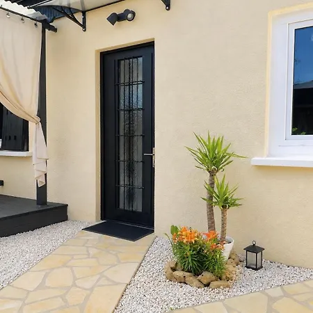 Feriehus Sweet Escape Et Jacuzzi Prive Gonesse